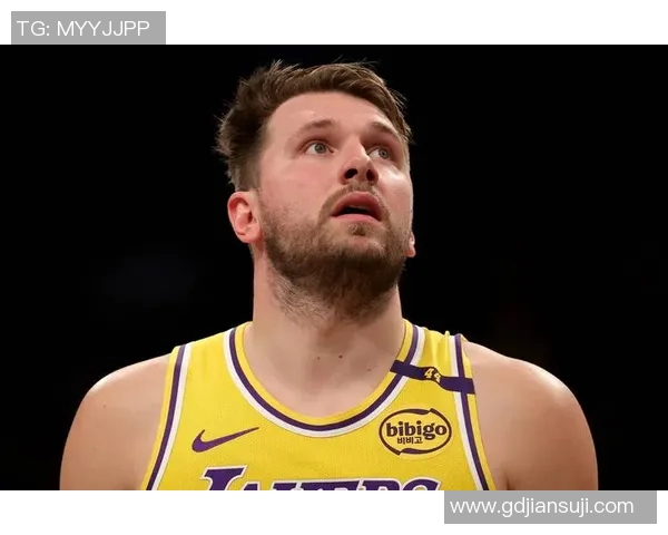 湖人惨败老鹰！全队散漫，东契奇艾顿出关键问题，没里弗斯真不行