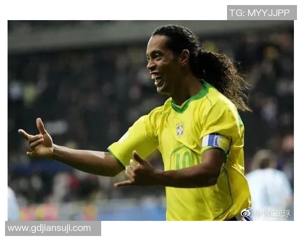 小罗带领球队重回巅峰,缔造辉煌时刻与传奇瞬间 小罗带领球队重回巅峰,缔造辉煌时刻与传奇瞬间