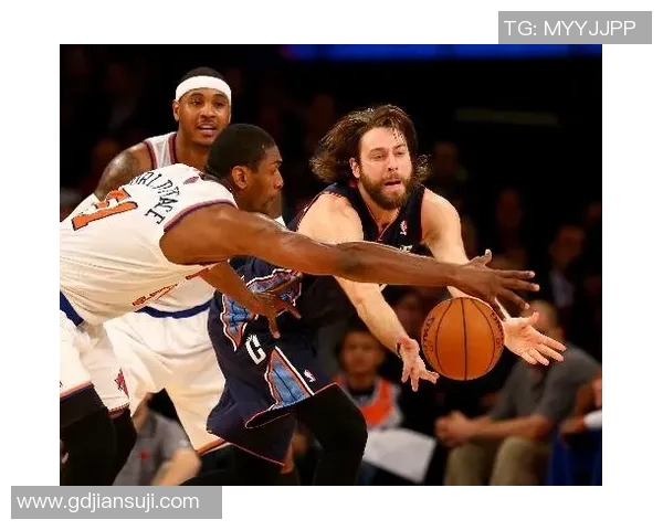 尼克斯与山猫激战正酣1月25日精彩对决回顾与分析